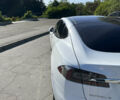 Белый Тесла Модель С, объемом двигателя 0 л и пробегом 156 тыс. км за 27000 $, фото 3 на Automoto.ua