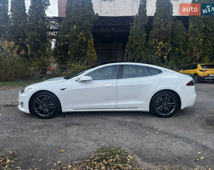 Тесла Модель С 2017 в Киеве на Automoto.ua Белый Тесла Модель С, объемом двигателя 0 л и пробегом 75 тыс. км за 15700 $, фото 4 на Automoto.ua