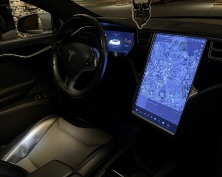 Белый Тесла Модель С, объемом двигателя 0 л и пробегом 218 тыс. км за 17000 $, фото 16 на Automoto.ua