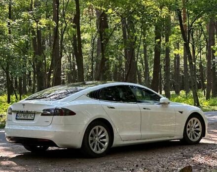 Белый Тесла Модель С, объемом двигателя 0 л и пробегом 159 тыс. км за 17999 $, фото 3 на Automoto.ua