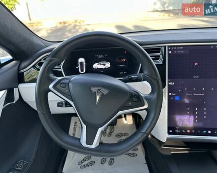 Белый Тесла Модель С, объемом двигателя 0 л и пробегом 99 тыс. км за 24500 $, фото 15 на Automoto.ua