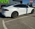 Білий Тесла Модель С, об'ємом двигуна 0 л та пробігом 100 тис. км за 25000 $, фото 5 на Automoto.ua