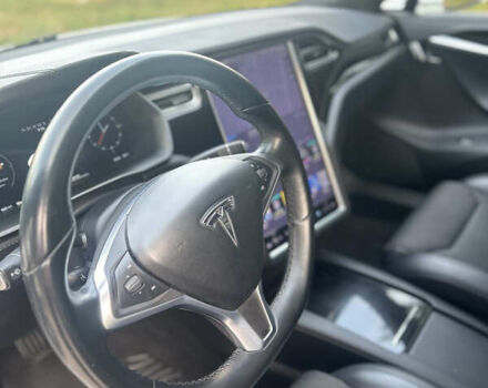 Білий Тесла Модель С, об'ємом двигуна 0 л та пробігом 75 тис. км за 15900 $, фото 6 на Automoto.ua