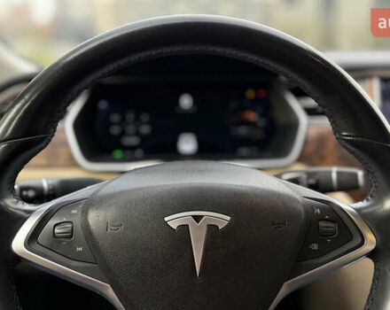 Белый Тесла Модель С, объемом двигателя 0 л и пробегом 102 тыс. км за 17990 $, фото 41 на Automoto.ua
