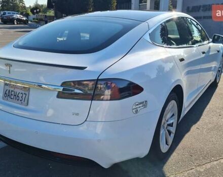 Белый Тесла Модель С, объемом двигателя 0 л и пробегом 160 тыс. км за 22999 $, фото 6 на Automoto.ua