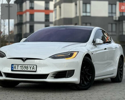 Белый Тесла Модель С, объемом двигателя 0 л и пробегом 102 тыс. км за 17990 $, фото 7 на Automoto.ua