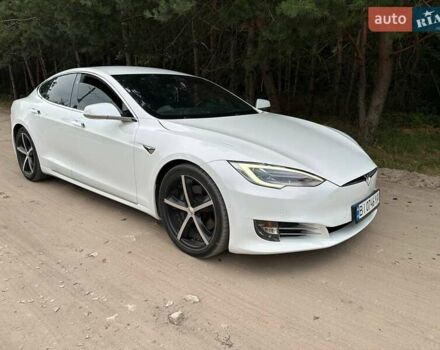 Белый Тесла Модель С, объемом двигателя 0 л и пробегом 162 тыс. км за 20900 $, фото 1 на Automoto.ua