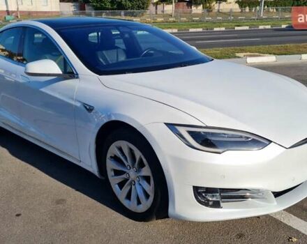 Белый Тесла Модель С, объемом двигателя 0 л и пробегом 160 тыс. км за 22999 $, фото 10 на Automoto.ua