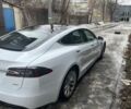 Белый Тесла Модель С, объемом двигателя 0 л и пробегом 198 тыс. км за 15945 $, фото 4 на Automoto.ua