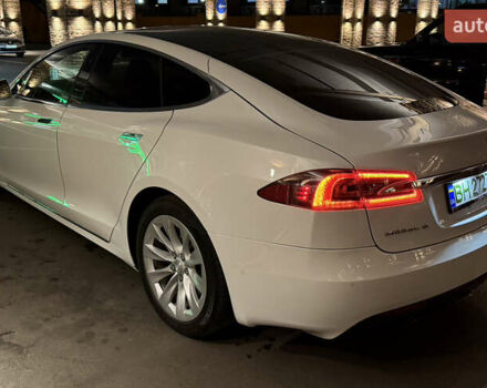 Білий Тесла Модель С, об'ємом двигуна 0 л та пробігом 218 тис. км за 17000 $, фото 7 на Automoto.ua