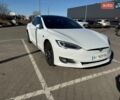 Білий Тесла Модель С, об'ємом двигуна 0 л та пробігом 100 тис. км за 25000 $, фото 1 на Automoto.ua