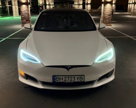 Белый Тесла Модель С, объемом двигателя 0 л и пробегом 218 тыс. км за 17000 $, фото 9 на Automoto.ua