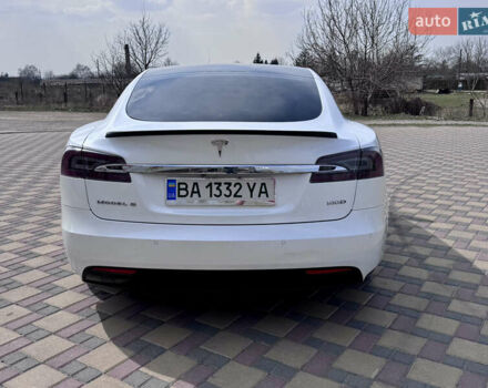 Білий Тесла Модель С, об'ємом двигуна 0 л та пробігом 88 тис. км за 26100 $, фото 8 на Automoto.ua