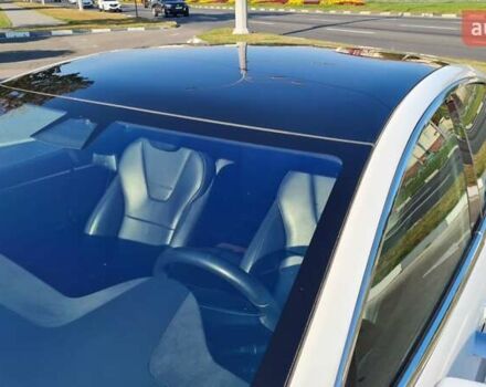 Белый Тесла Модель С, объемом двигателя 0 л и пробегом 160 тыс. км за 22999 $, фото 13 на Automoto.ua