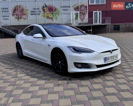 Білий Тесла Модель С, об'ємом двигуна 0 л та пробігом 88 тис. км за 26100 $, фото 13 на Automoto.ua