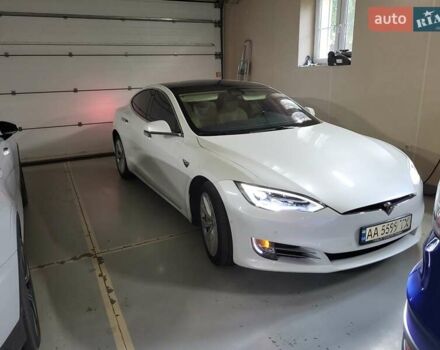 Білий Тесла Модель С, об'ємом двигуна 0 л та пробігом 205 тис. км за 18000 $, фото 1 на Automoto.ua