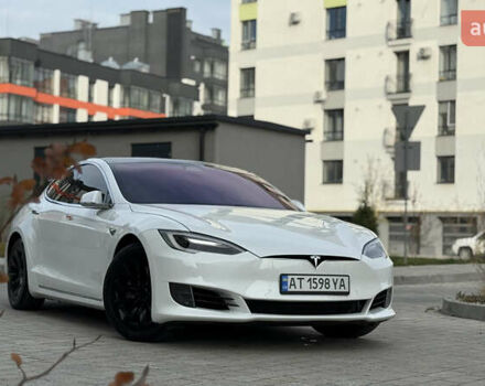 Белый Тесла Модель С, объемом двигателя 0 л и пробегом 102 тыс. км за 17990 $, фото 10 на Automoto.ua