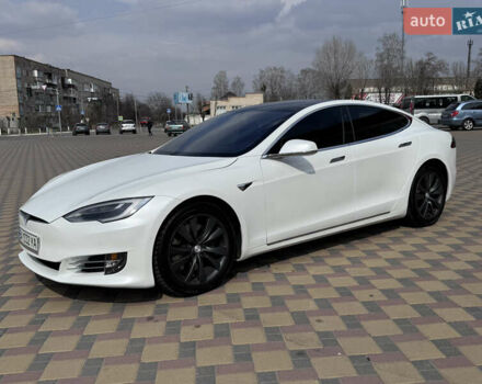 Білий Тесла Модель С, об'ємом двигуна 0 л та пробігом 88 тис. км за 26100 $, фото 3 на Automoto.ua