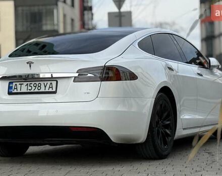 Белый Тесла Модель С, объемом двигателя 0 л и пробегом 102 тыс. км за 17990 $, фото 22 на Automoto.ua