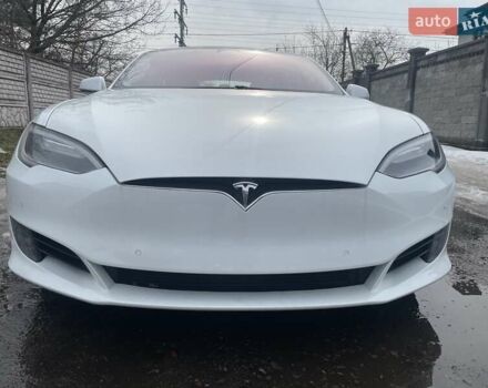 Белый Тесла Модель С, объемом двигателя 0 л и пробегом 275 тыс. км за 15900 $, фото 12 на Automoto.ua