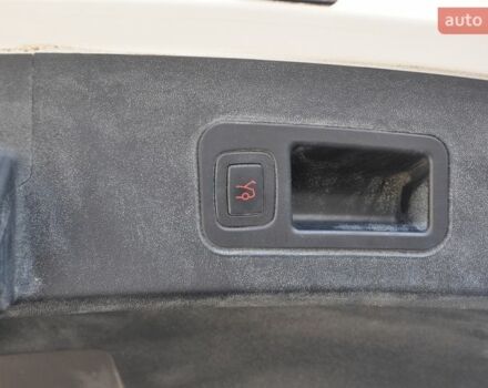 Белый Тесла Модель С, объемом двигателя 0 л и пробегом 92 тыс. км за 17999 $, фото 25 на Automoto.ua