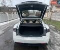 Белый Тесла Модель С, объемом двигателя 0 л и пробегом 275 тыс. км за 15200 $, фото 20 на Automoto.ua