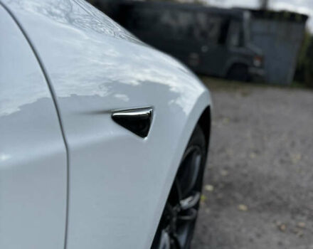 Тесла Модель С 2017 в Киеве на Automoto.ua Белый Тесла Модель С, объемом двигателя 0 л и пробегом 75 тыс. км за 15700 $, фото 27 на Automoto.ua