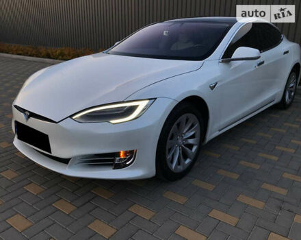 Білий Тесла Модель С, об'ємом двигуна 0 л та пробігом 155 тис. км за 33500 $, фото 7 на Automoto.ua