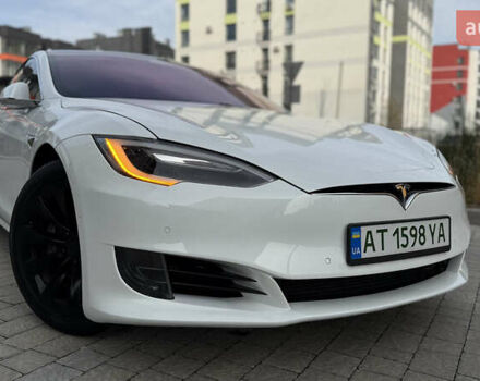 Белый Тесла Модель С, объемом двигателя 0 л и пробегом 102 тыс. км за 17990 $, фото 16 на Automoto.ua