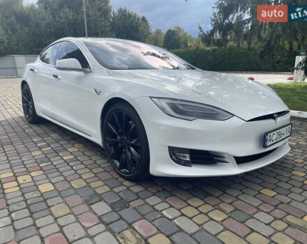 Білий Тесла Модель С, об'ємом двигуна 0 л та пробігом 118 тис. км за 17800 $, фото 3 на Automoto.ua