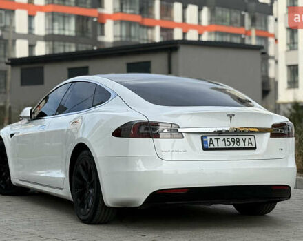 Белый Тесла Модель С, объемом двигателя 0 л и пробегом 102 тыс. км за 17990 $, фото 21 на Automoto.ua