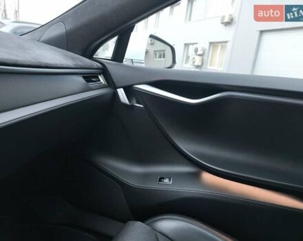 Белый Тесла Модель С, объемом двигателя 0 л и пробегом 178 тыс. км за 22999 $, фото 59 на Automoto.ua