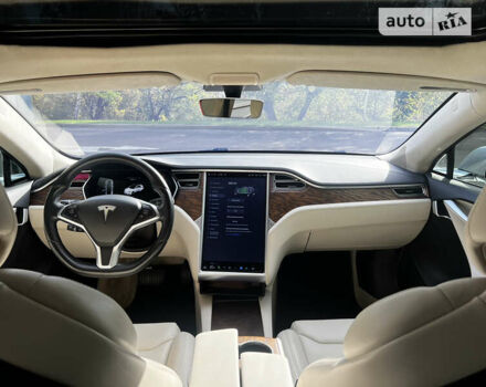 Белый Тесла Модель С, объемом двигателя 0 л и пробегом 108 тыс. км за 22500 $, фото 19 на Automoto.ua