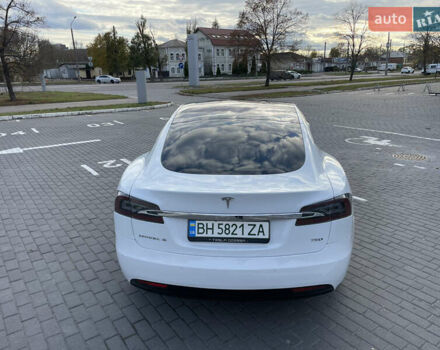 Белый Тесла Модель С, объемом двигателя 0 л и пробегом 75 тыс. км за 29500 $, фото 6 на Automoto.ua