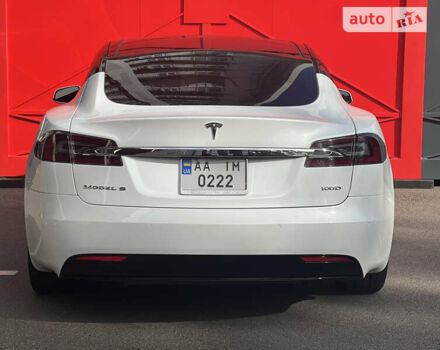 Белый Тесла Модель С, объемом двигателя 0 л и пробегом 108 тыс. км за 22500 $, фото 2 на Automoto.ua