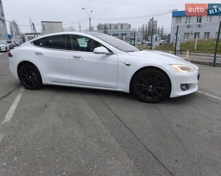 Белый Тесла Модель С, объемом двигателя 0 л и пробегом 178 тыс. км за 22999 $, фото 11 на Automoto.ua