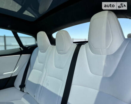 Белый Тесла Модель С, объемом двигателя 0 л и пробегом 77 тыс. км за 26300 $, фото 14 на Automoto.ua
