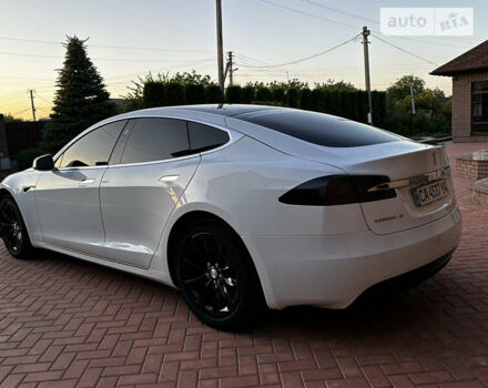 Білий Тесла Модель С, об'ємом двигуна 0 л та пробігом 89 тис. км за 31500 $, фото 13 на Automoto.ua