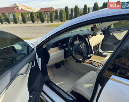 Білий Тесла Модель С, об'ємом двигуна 0 л та пробігом 94 тис. км за 22000 $, фото 14 на Automoto.ua