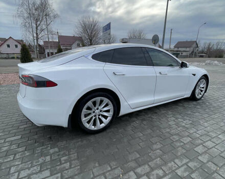 Белый Тесла Модель С, объемом двигателя 0 л и пробегом 149 тыс. км за 20500 $, фото 4 на Automoto.ua