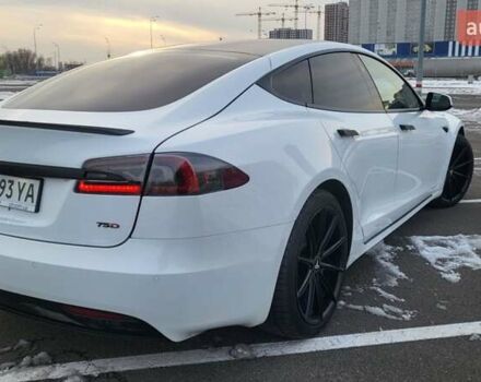 Тесла Модель С 2018 в Киеве на Automoto.ua Белый Тесла Модель С, объемом двигателя 0 л и пробегом 88 тыс. км за 21500 $, фото 7 на Automoto.ua