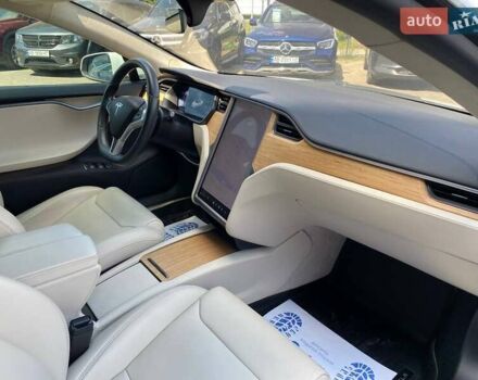 Белый Тесла Модель С, объемом двигателя 0 л и пробегом 84 тыс. км за 23000 $, фото 12 на Automoto.ua