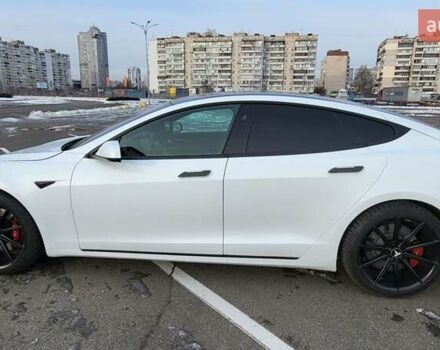Тесла Модель С 2018 в Киеве на Automoto.ua Белый Тесла Модель С, объемом двигателя 0 л и пробегом 88 тыс. км за 21500 $, фото 20 на Automoto.ua