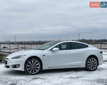 Белый Тесла Модель С, объемом двигателя 0 л и пробегом 183 тыс. км за 18300 $, фото 77 на Automoto.ua