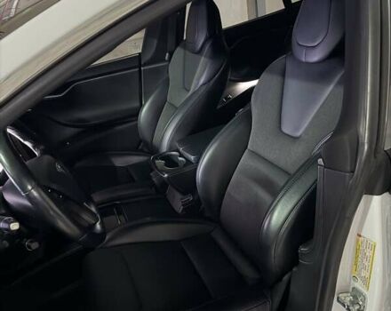 Белый Тесла Модель С, объемом двигателя 0 л и пробегом 113 тыс. км за 17200 $, фото 6 на Automoto.ua