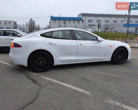 Белый Тесла Модель С, объемом двигателя 0 л и пробегом 178 тыс. км за 22999 $, фото 13 на Automoto.ua