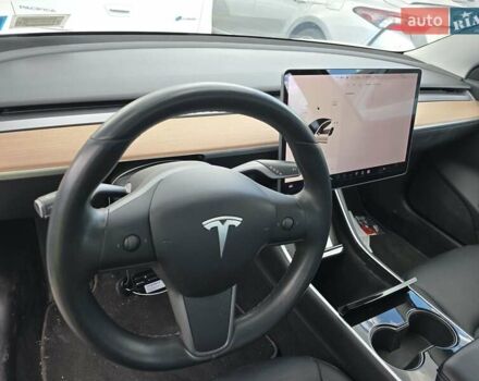 Тесла Модель С 2018 у Тернополі на Automoto.ua Білий Тесла Модель С, об'ємом двигуна 0 л та пробігом 72 тис. км за 19000 $, фото 9 на Automoto.ua