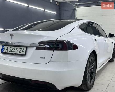 Белый Тесла Модель С, объемом двигателя 0 л и пробегом 159 тыс. км за 29900 $, фото 7 на Automoto.ua