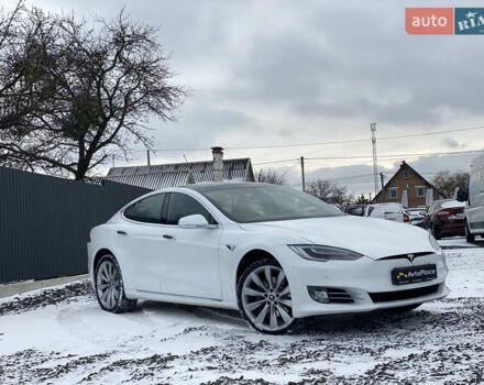 Белый Тесла Модель С, объемом двигателя 0 л и пробегом 183 тыс. км за 18300 $, фото 83 на Automoto.ua