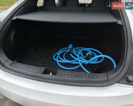 Белый Тесла Модель С, объемом двигателя 0 л и пробегом 178 тыс. км за 22999 $, фото 41 на Automoto.ua